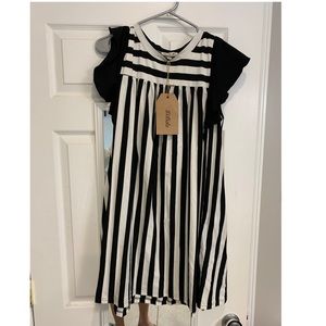Black and white dress NWT